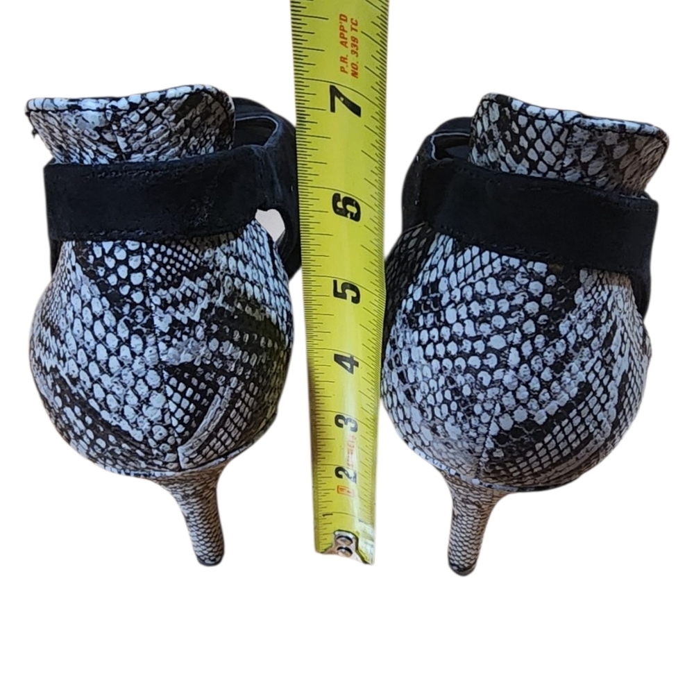 White House Black Market Women’s Heels – Size 7.5M - Picture 3 of 10